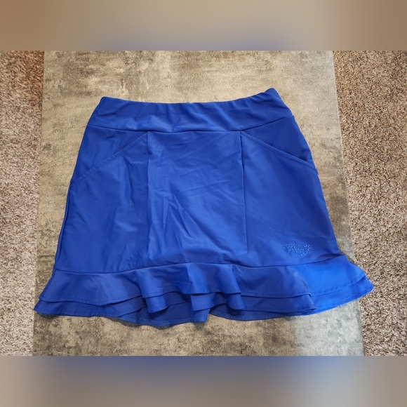 Tzu Tzu Dresses & Skirts - Tzu Tzu skirt